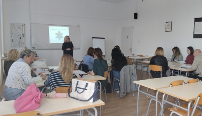 U Livnu održana edukacija „Alati i strategije kritičkog razmišljanja i rješavanja problema“